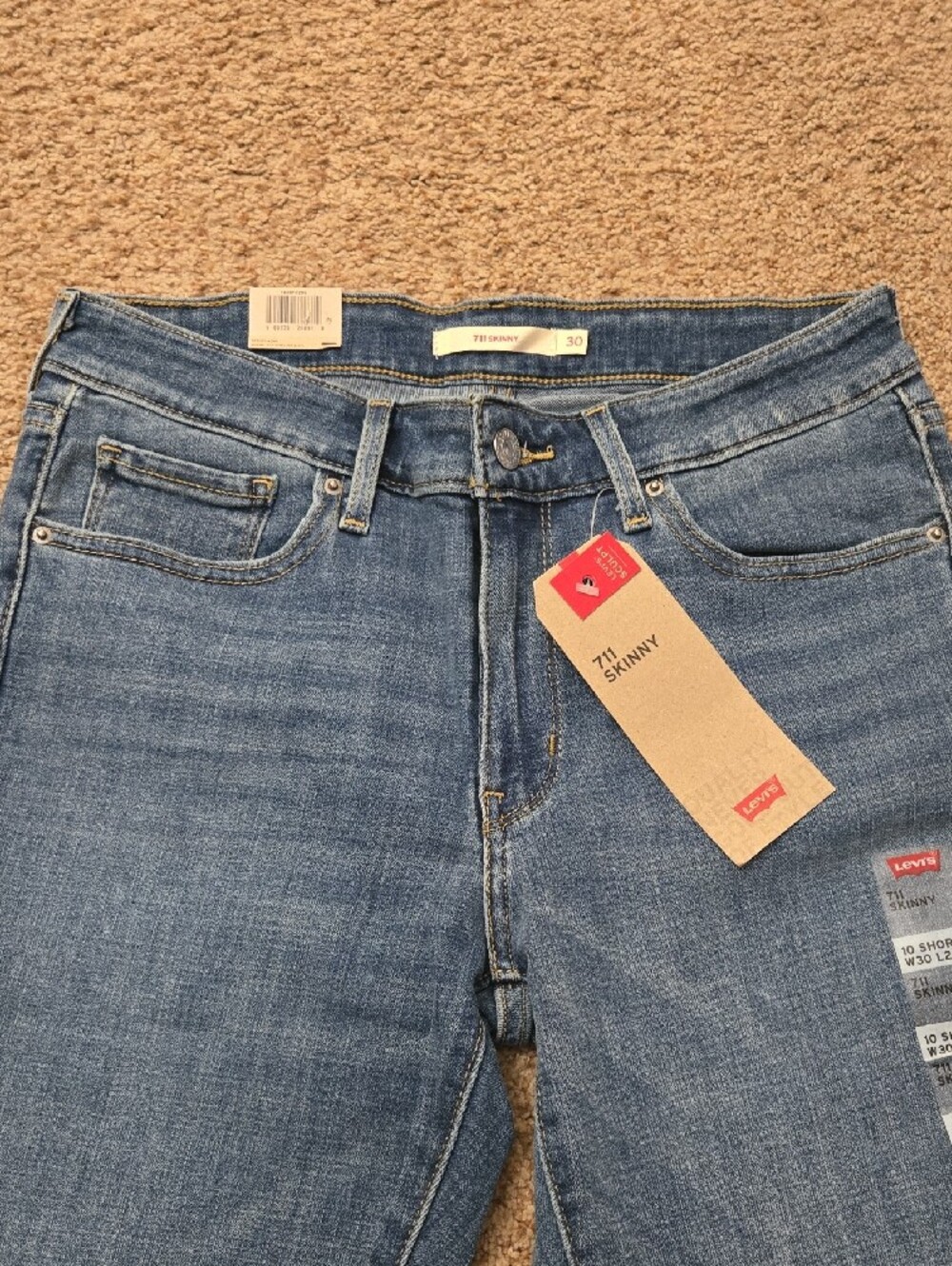 Levi's 711 Skinny Jeans in Blue Denim NWT SIZE 31/28 10 SHORT - Picture 7 of 7